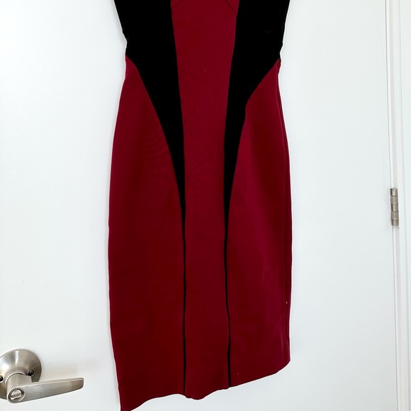 Exclusive for intermix burgundy and black body con dress size p (petite) - Picture 4 of 5